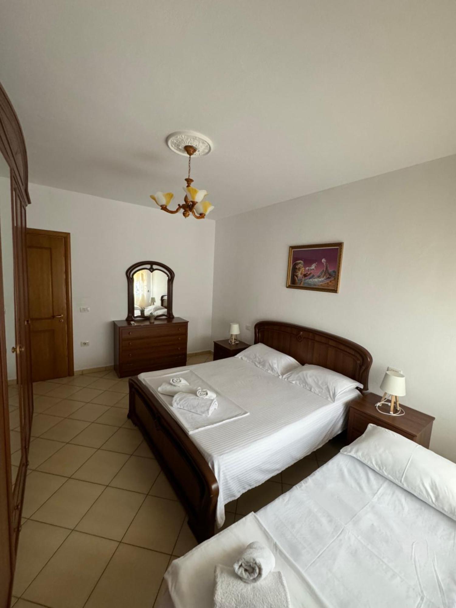 Blehami_Entire_Apartment Berat Buitenkant foto